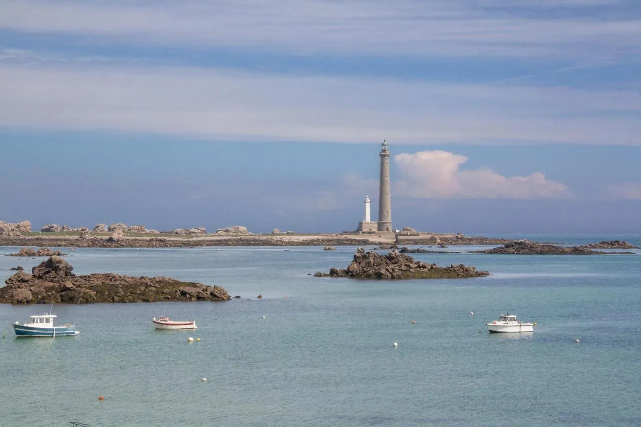 Ty Bulle - Logement Insolite Les Pieds Dans L'Eau Ploudalmezeau 0*,  France
